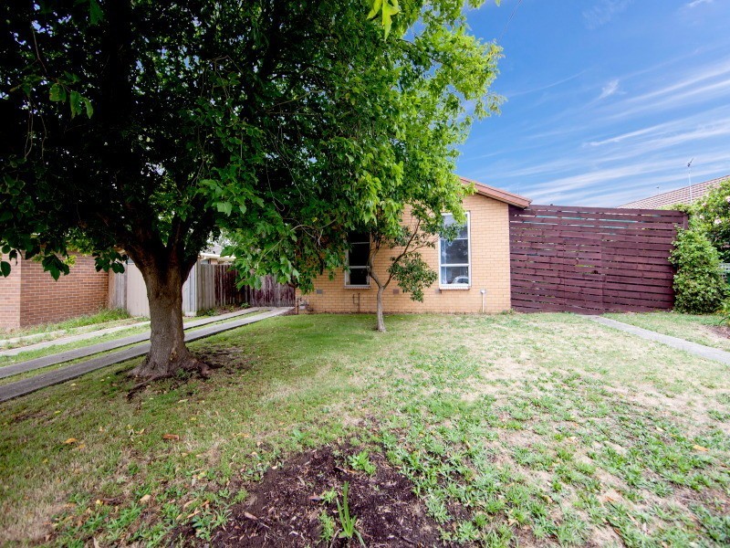 72 Robertson Drive, Mornington VIC 3931