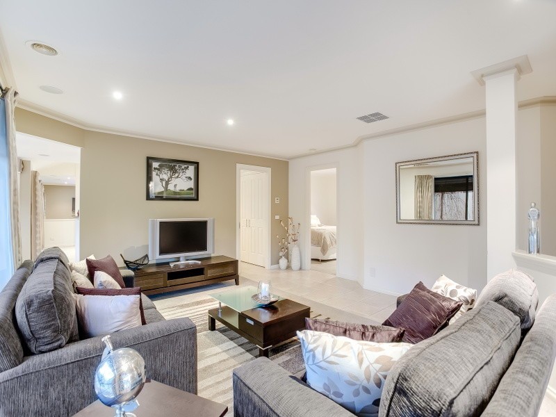 11 Hutson Way, Mount Martha VIC 3934