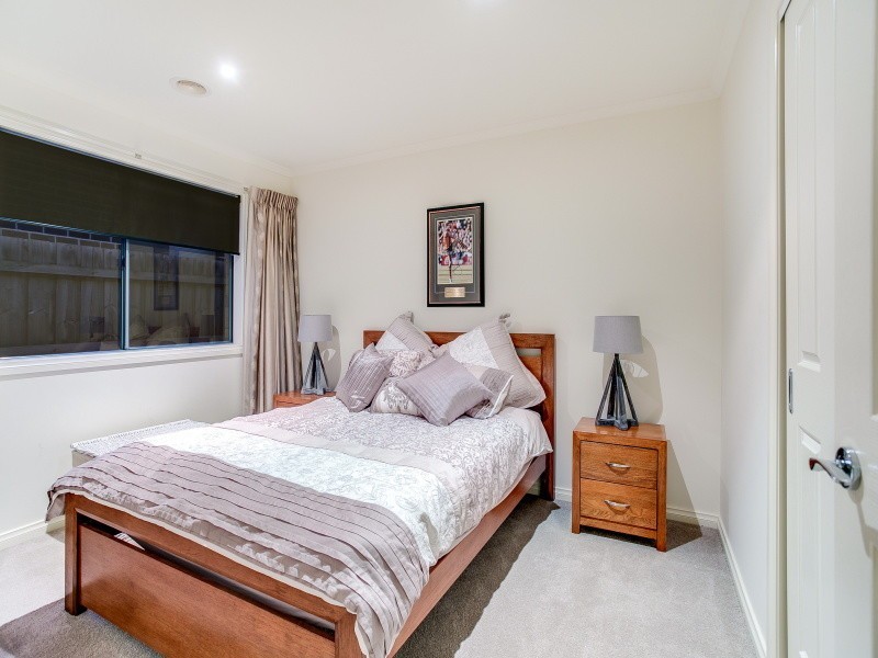 11 Hutson Way, Mount Martha VIC 3934