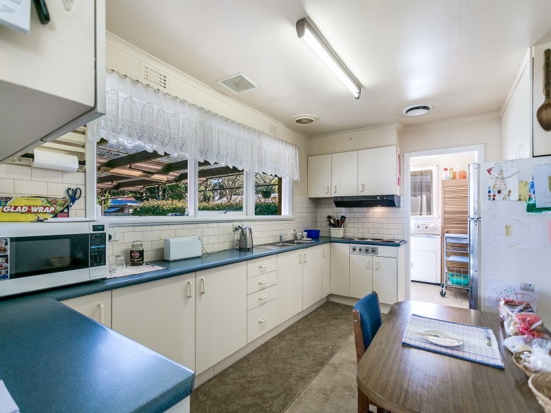 38 Bondi Avenue, Frankston VIC 3199