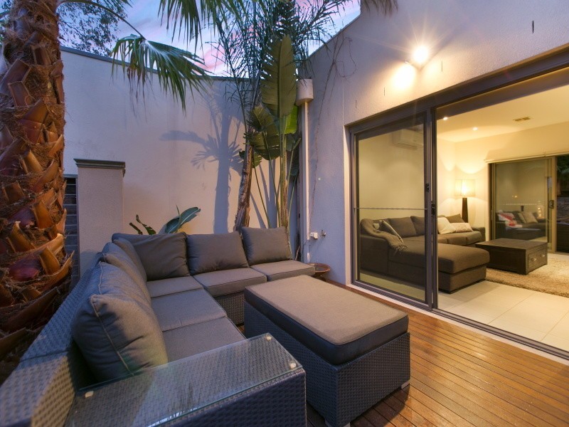 1A Lucerne Avenue, Mornington VIC 3931