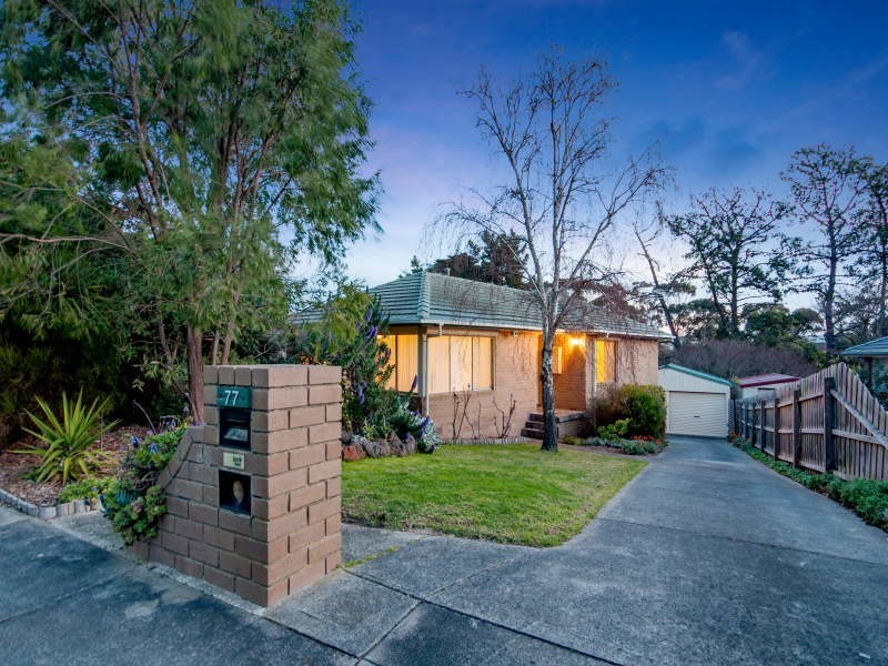 77 Richardson Drive, Mornington VIC 3931