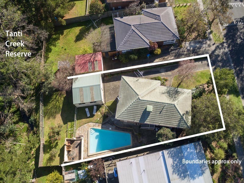 77 Richardson Drive, Mornington VIC 3931