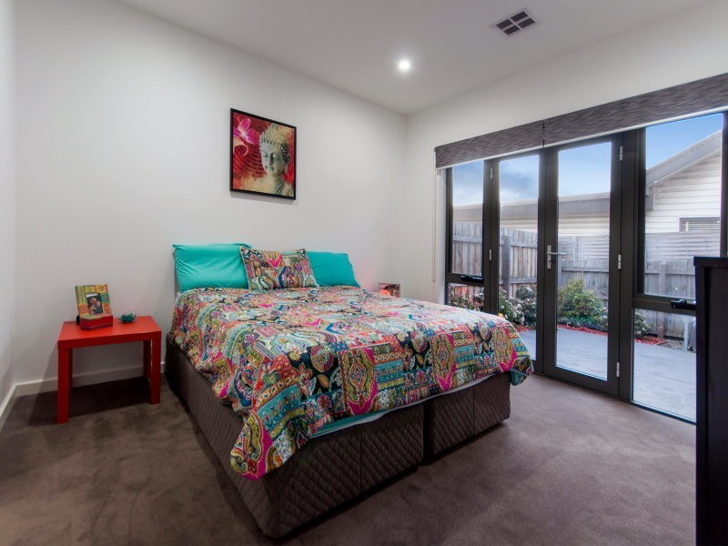 1/4 Beatty Parade, Mornington VIC 3931