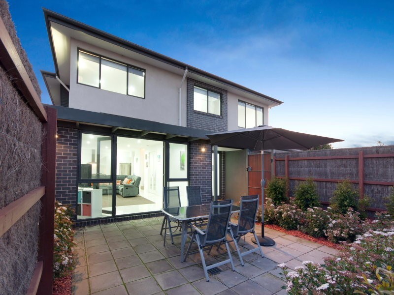 1/4 Beatty Parade, Mornington VIC 3931