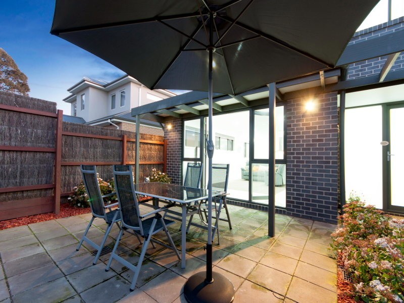 1/4 Beatty Parade, Mornington VIC 3931