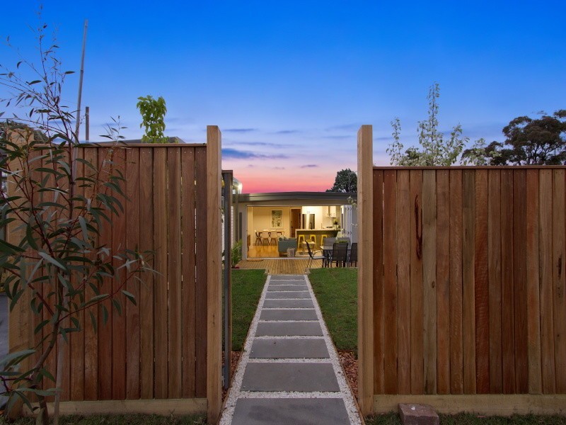 8 Olive Street, Mornington VIC 3931