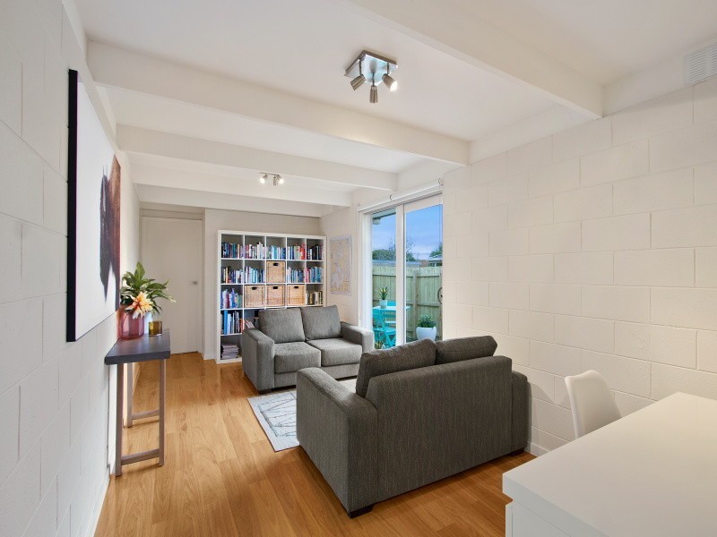 8 Olive Street, Mornington VIC 3931