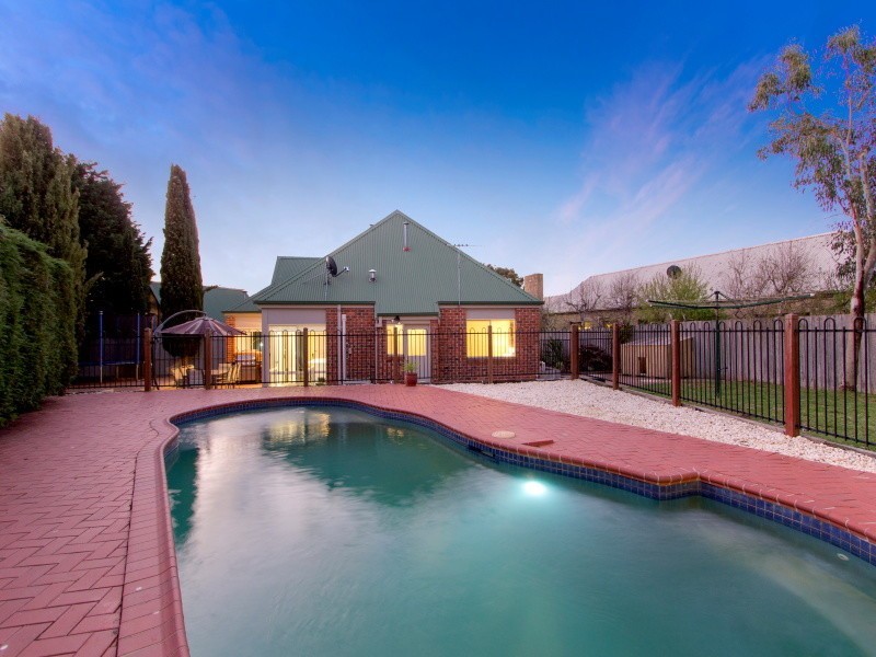 9 Stanton Close, Mount Martha VIC 3934