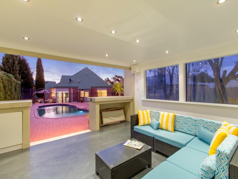 9 Stanton Close, Mount Martha VIC 3934