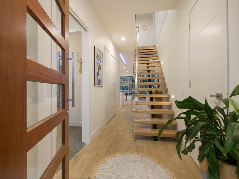 8a Marine Avenue, Mornington VIC 3931