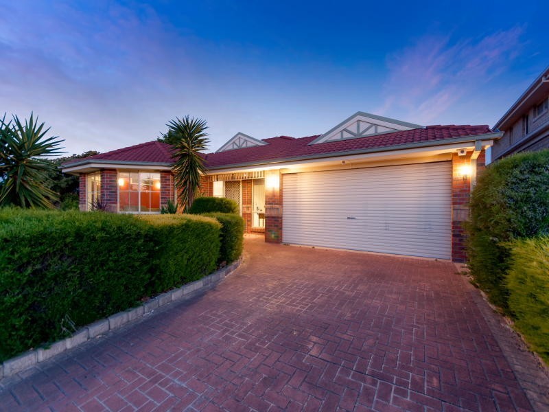 83 St Mitchell Circuit, Mornington VIC 3931