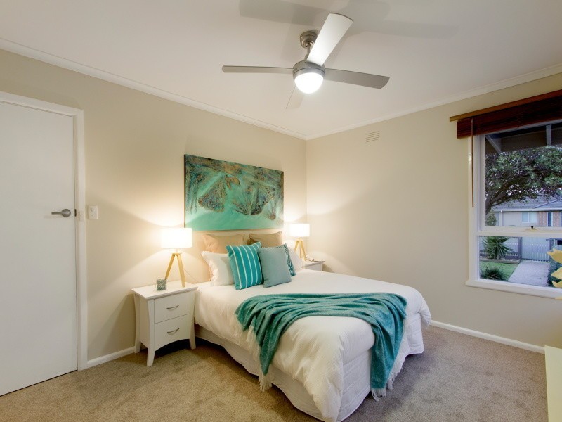 1/6 Gleneagles Avenue, Mornington VIC 3931