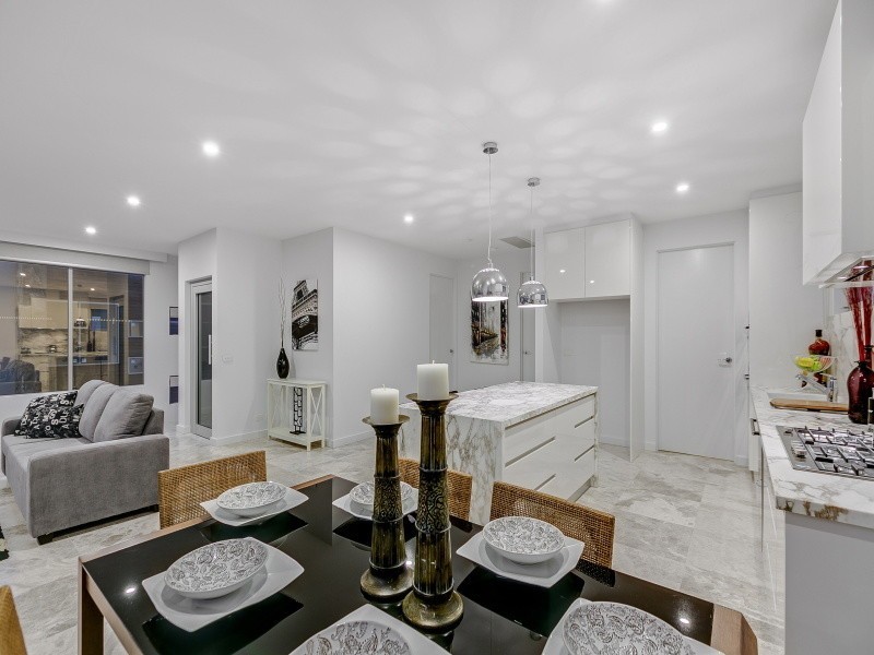 2/2-4 Morven Street, Mornington VIC 3931