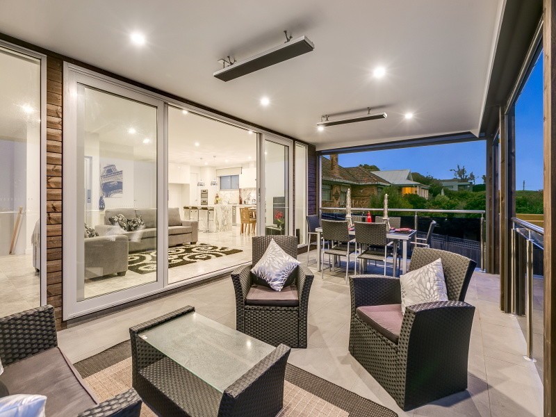 2/2-4 Morven Street, Mornington VIC 3931