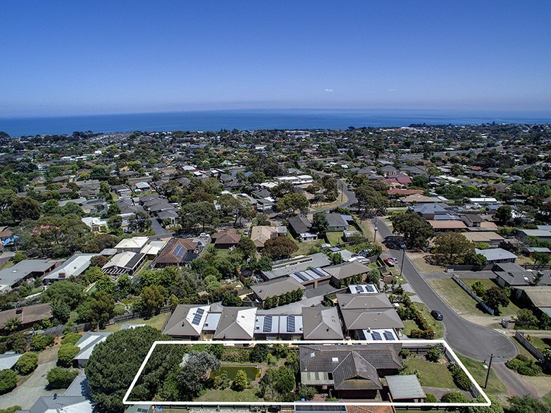 24 Ruth Road, Mornington VIC 3931