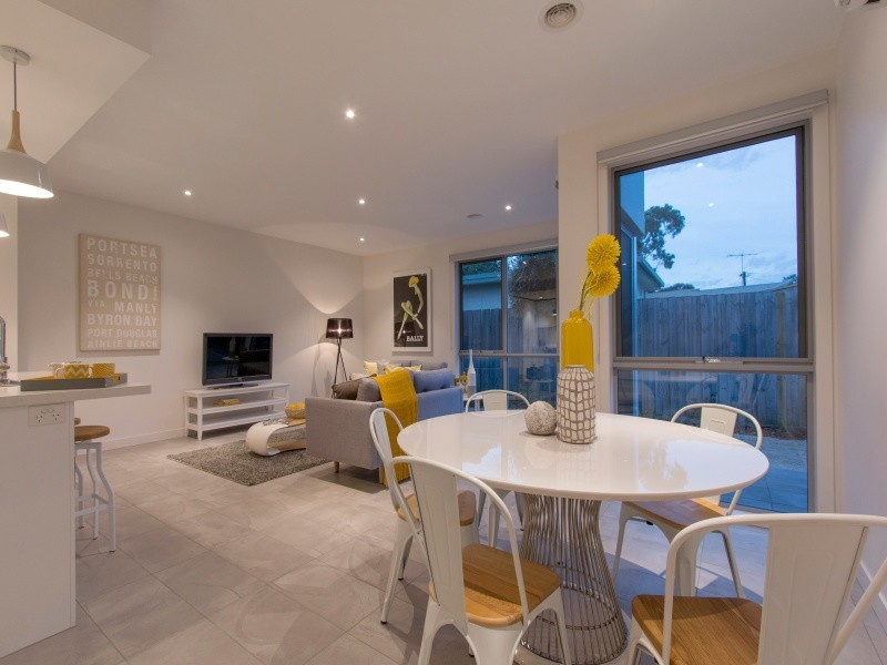 3/7 Sunningdale Avenue, Mornington VIC 3931