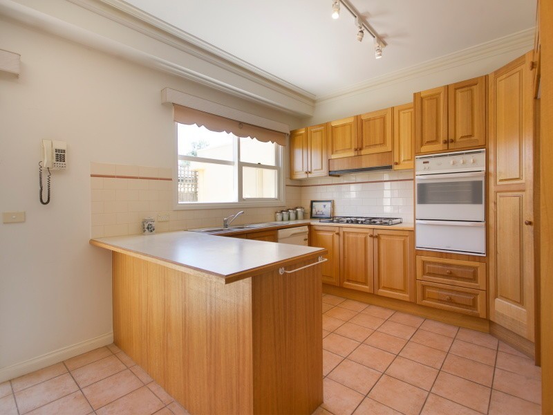 2/23 Wellington Street, Mornington VIC 3931