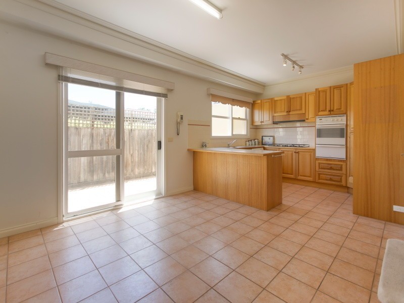 2/23 Wellington Street, Mornington VIC 3931