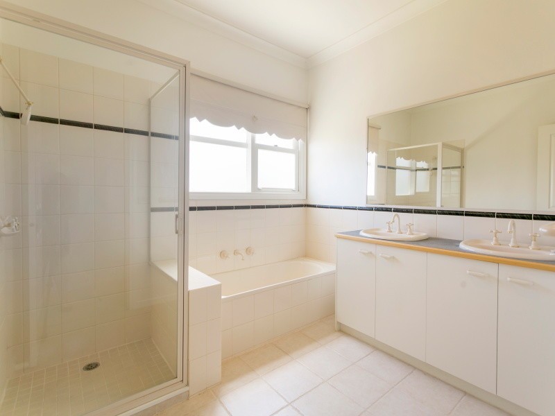 2/23 Wellington Street, Mornington VIC 3931