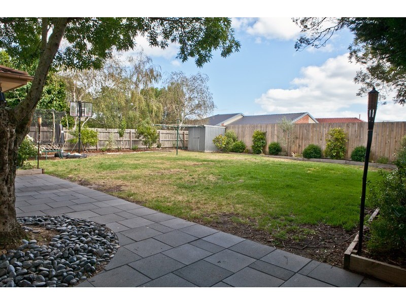 37 Parkside Crescent, Mornington VIC 3931