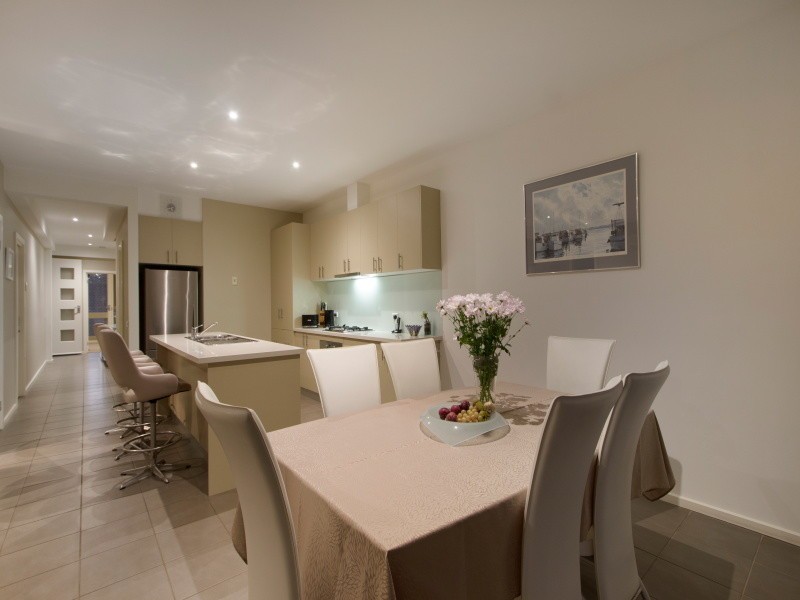 2/27 Naples Street, Mornington VIC 3931