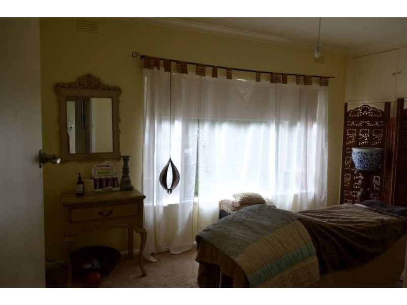 6 Macdonald Grove, Mornington VIC 3931