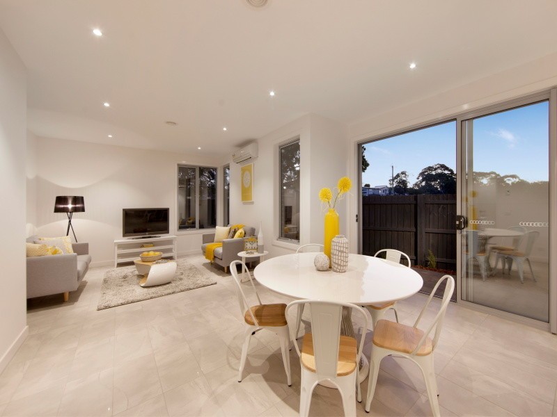 7 Sunningdale Avenue, Mornington VIC 3931