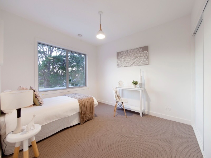 7 Sunningdale Avenue, Mornington VIC 3931