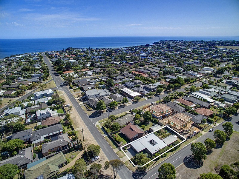 56 Strachans Road, Mornington VIC 3931