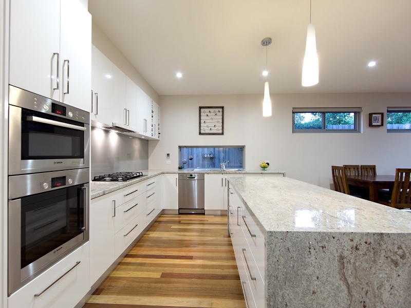 9 Yacht Court, Mornington VIC 3931