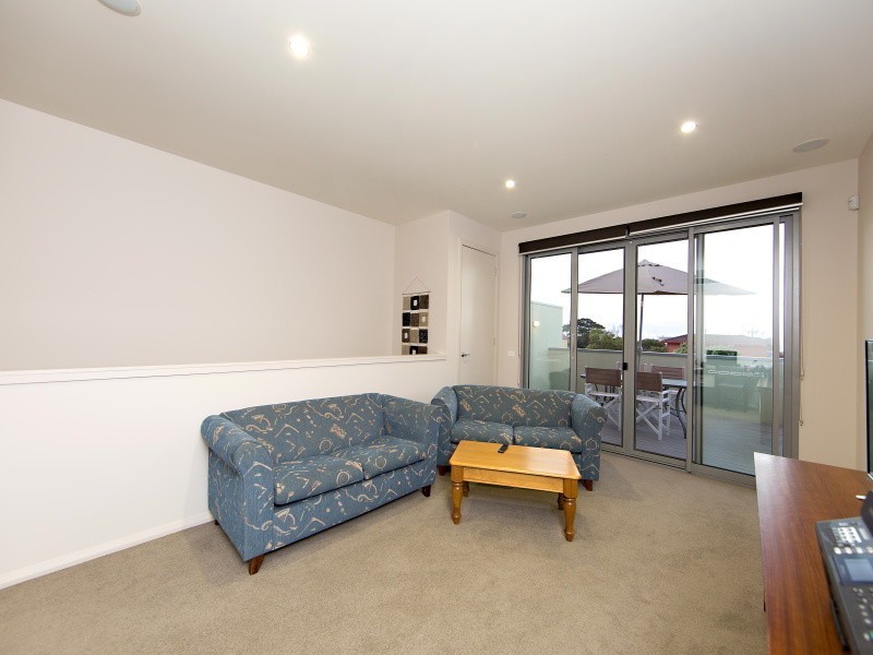 9 Yacht Court, Mornington VIC 3931