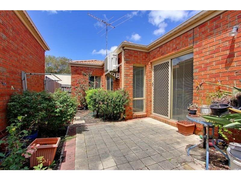 2/1 Haig Street, Mornington VIC 3931