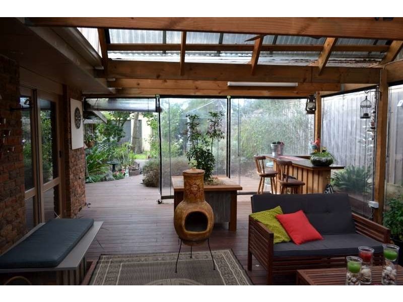 11 Ti-Tree Grove, Mornington VIC 3931