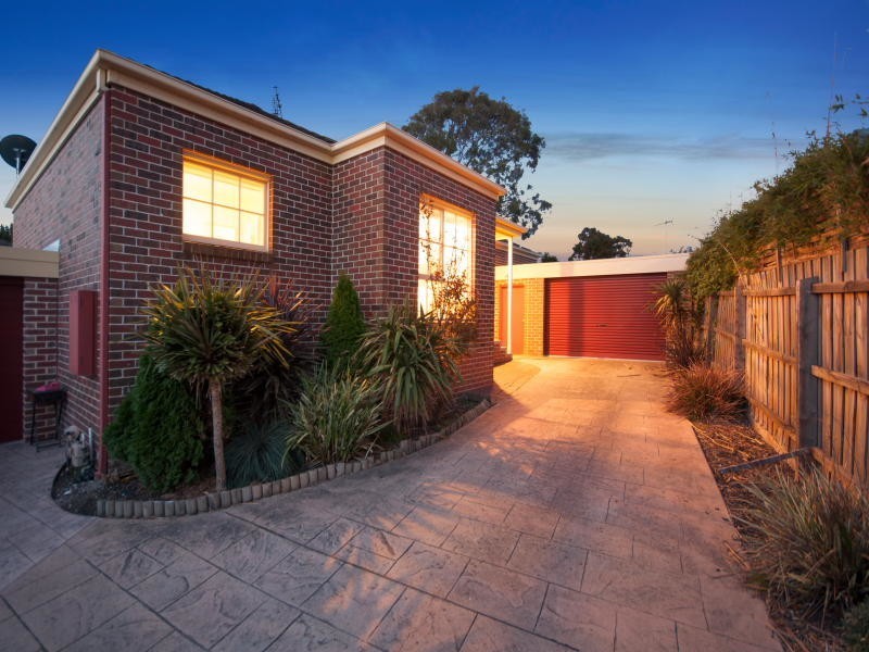 4/9 Lucerne Avenue, Mornington VIC 3931