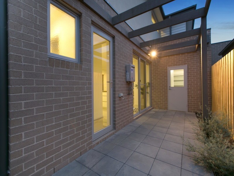 9/47 Green Island Avenue, Mount Martha VIC 3934