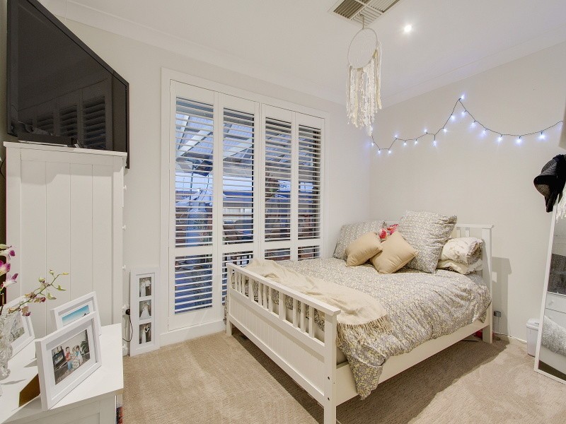 23 Flora Road, Mount Martha VIC 3934