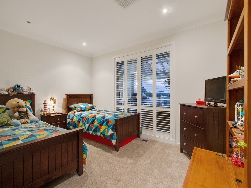 23 Flora Road, Mount Martha VIC 3934