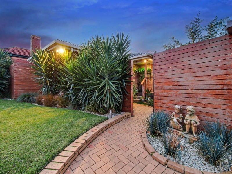 23 Flora Road, Mount Martha VIC 3934