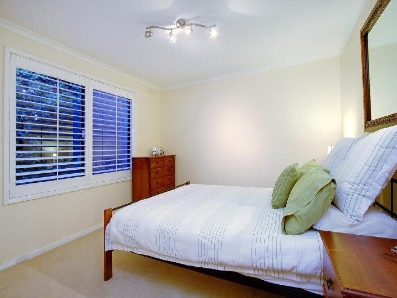 4/3 Marine Avenue, Mornington VIC 3931