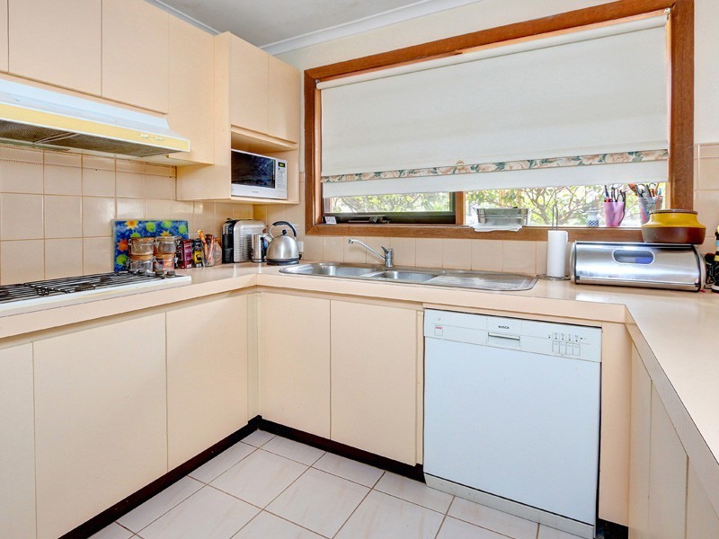 7 Hakea Drive, Mount Martha VIC 3934