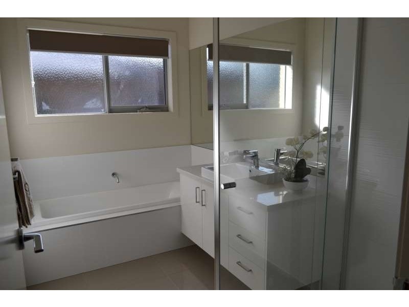 9/41 Green Island Avenue, Mount Martha VIC 3934