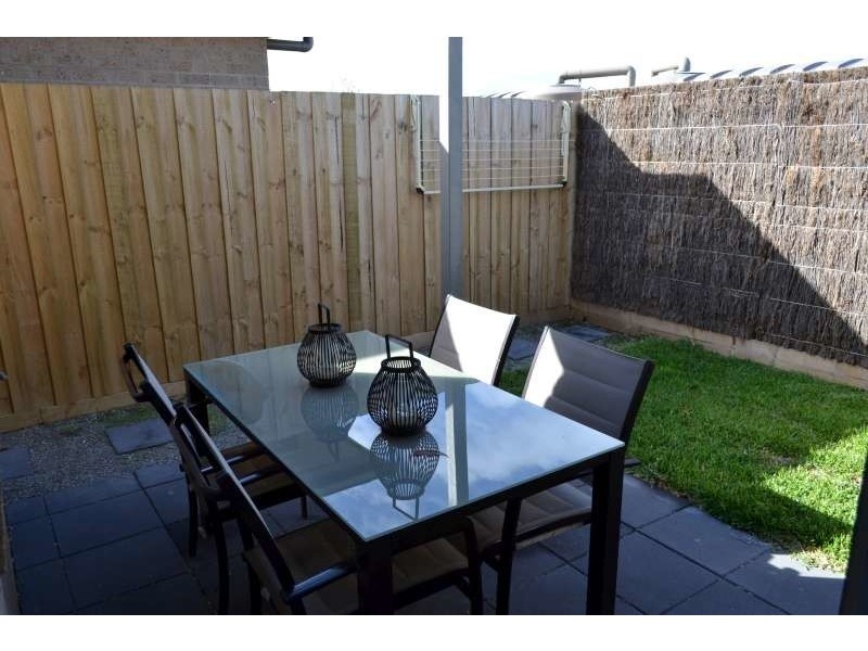 9/41 Green Island Avenue, Mount Martha VIC 3934