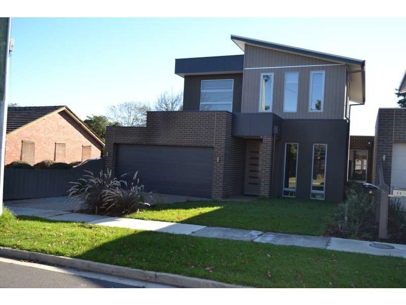 6 Karella Crescent, Mornington VIC 3931