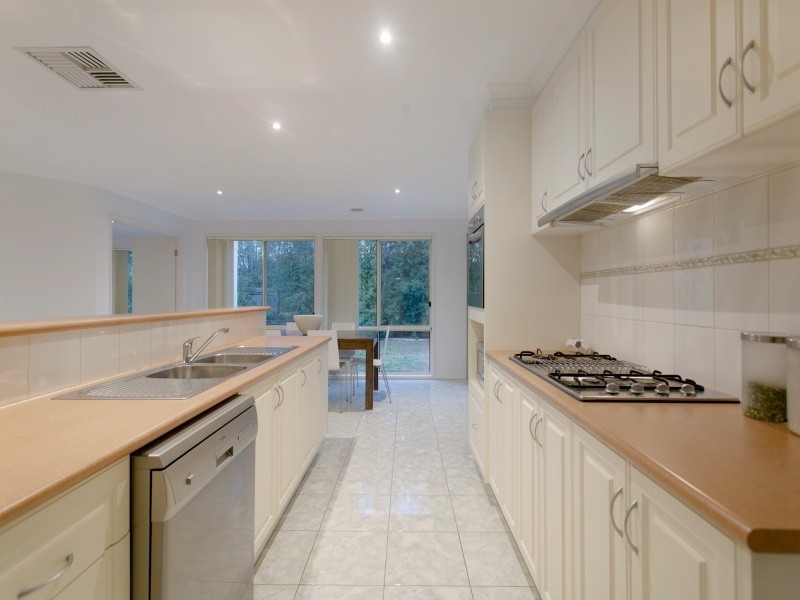 99 St Mitchell Circuit, Mornington VIC 3931