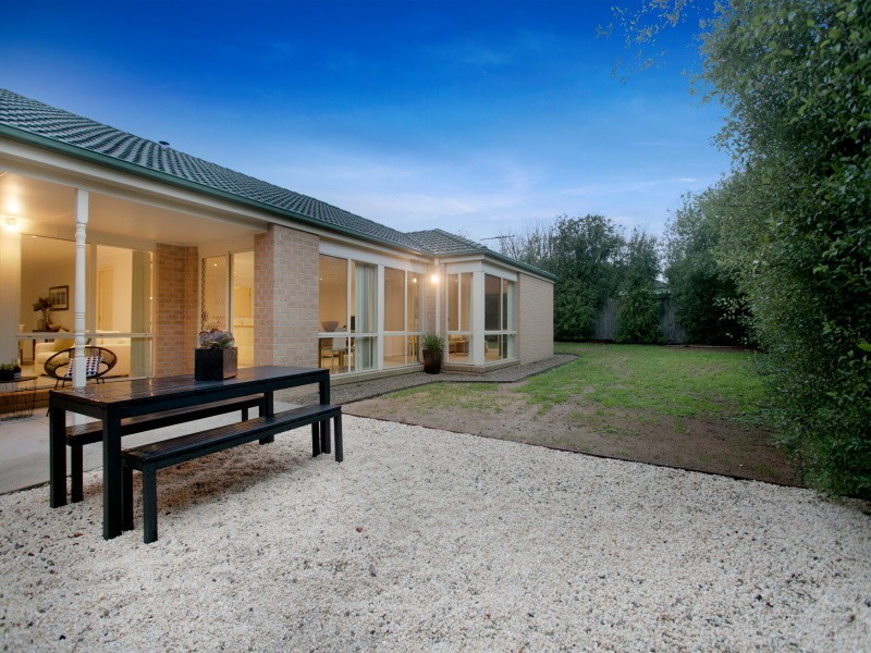 99 St Mitchell Circuit, Mornington VIC 3931