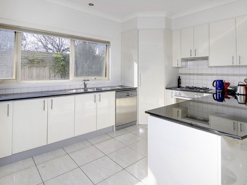 9a Alexander Avenue, Mornington VIC 3931