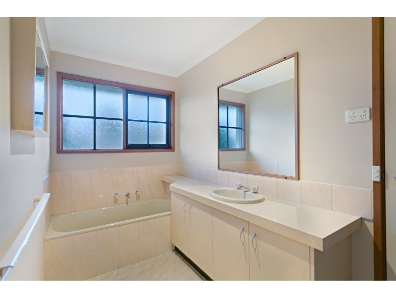 3/49-53 Separation Street, Mornington VIC 3931