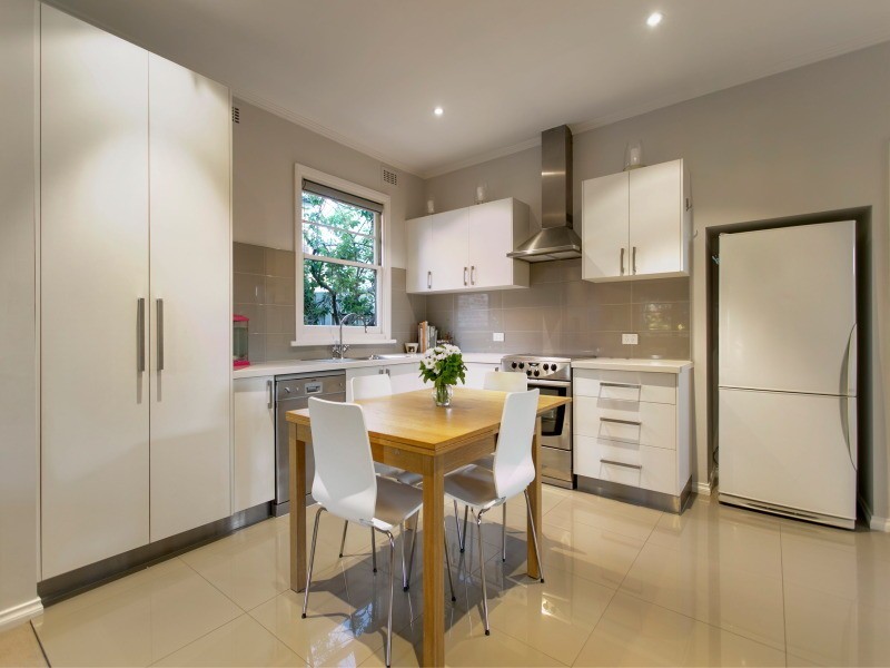 2 Bayview Road, Mornington VIC 3931