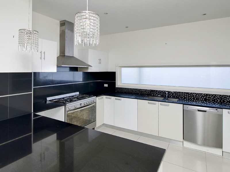 1/10 Kent Street, Mornington VIC 3931